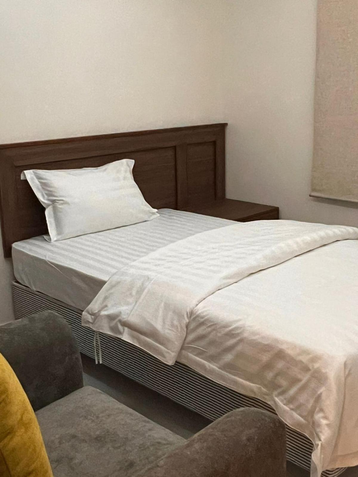 ريزا الفندقية Reeza Suites Al Khobar Exterior photo