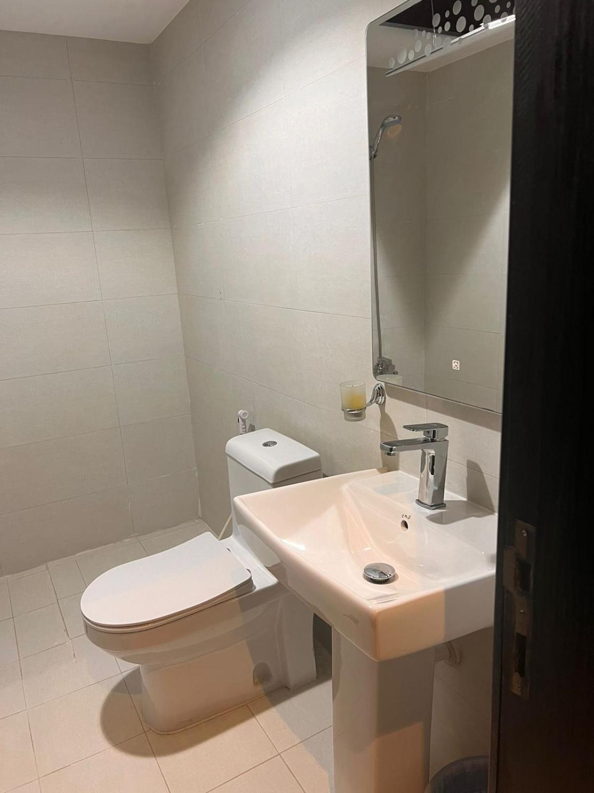 ريزا الفندقية Reeza Suites Al Khobar Exterior photo
